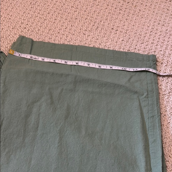 Green Casual Pants - Picture 4 of 4